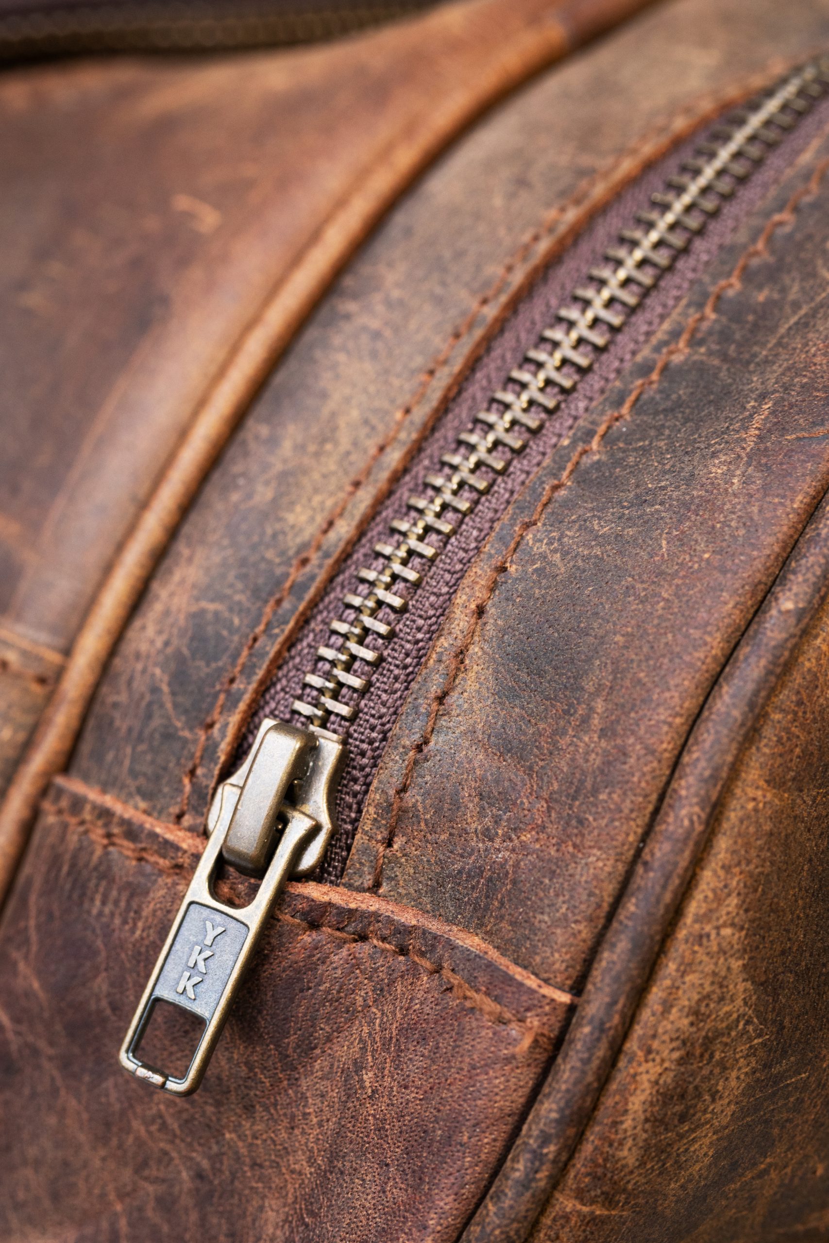 Satchel and fable 26 inch Handmade Vintage Brown Leather Duffel Travel Gym Sports Weekend Bag for Men - Image 5